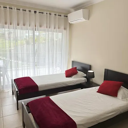 Albufeira, Piscine & Jardin, Tennis, A 1000 M De La , 2 *