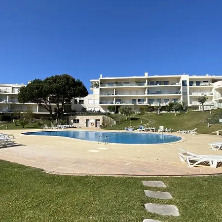 Appartement, Calme Avec Vue Piscine, 1km De La Plage, Olhos De Agua Apartment